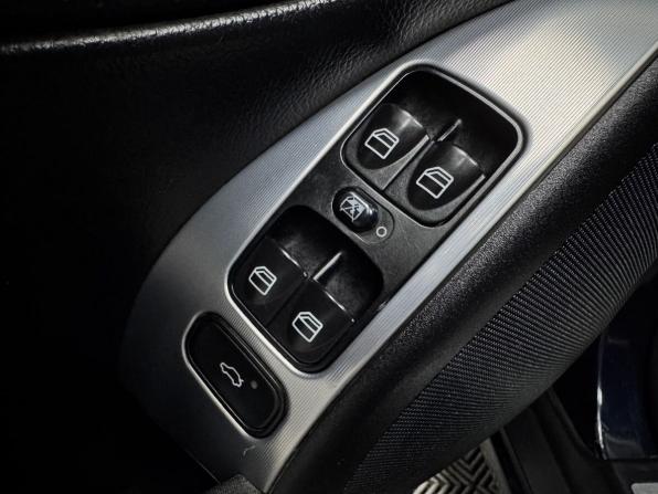 Mercedes-Benz C-Класс II (W203) Рестайлинг с пробегом 2005 года, цена 640 000 рублей, 437359 км, седан, Автокод Объявления