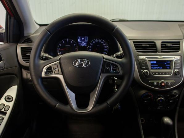Hyundai Solaris I Рестайлинг с пробегом 2014 года, цена 895 000 рублей, 175047 км, хэтчбек, Автокод Объявления