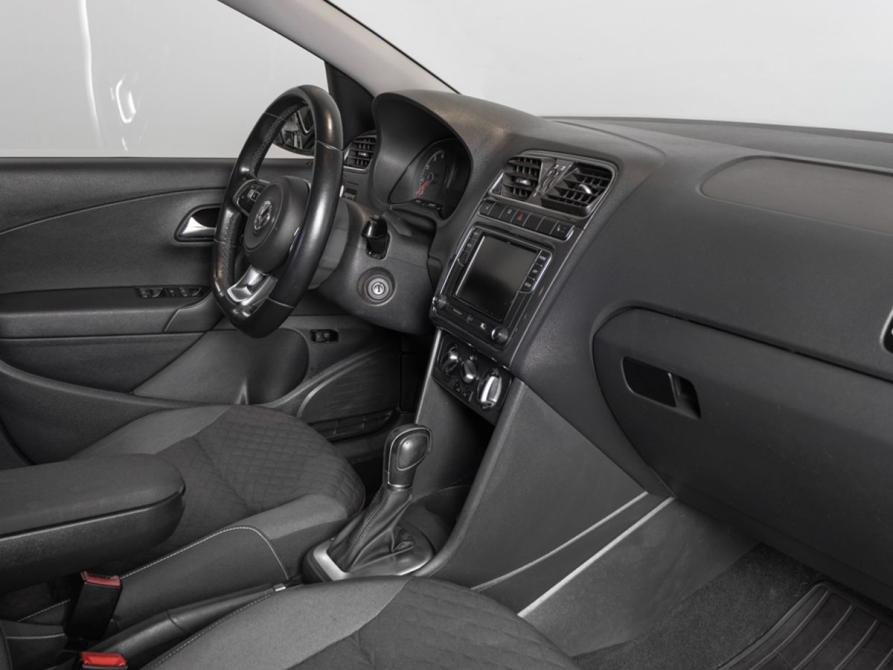 Volkswagen Polo V Рестайлинг Казань  - изображение 7