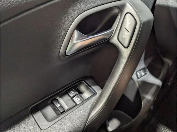Volkswagen Polo V Рестайлинг с пробегом 2017 года, цена 1 130 000 рублей, 94575 км, седан, Автокод Объявления