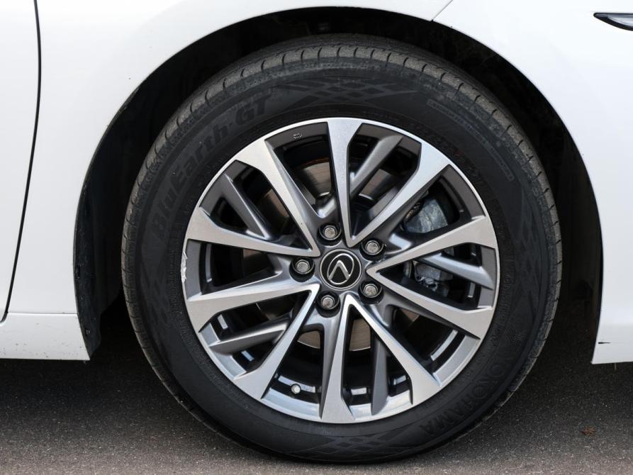 Lexus ES VII Рестайлинг Москва  - изображение 21
