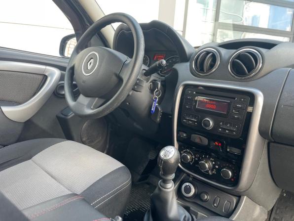 Renault Duster I с пробегом 2013 года, цена 799 000 рублей, 200000 км, внедорожник, Автокод Объявления