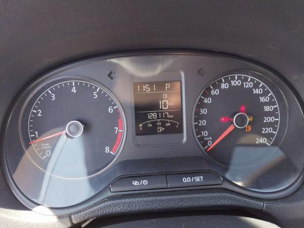 Volkswagen Polo V Рестайлинг с пробегом 2016 года, цена 1 105 000 рублей, 127200 км, седан, Автокод Объявления