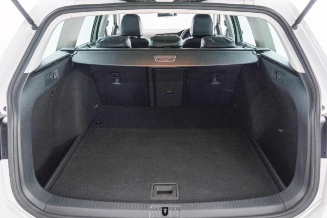 Volkswagen Golf VII с пробегом 2014 года, цена 1 199 000 рублей, 129300 км, универсал, Автокод Объявления