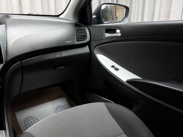 Hyundai Solaris I с пробегом 2013 года, цена 859 000 рублей, 167347 км, седан, Автокод Объявления