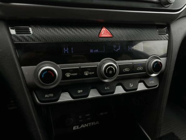Hyundai Elantra VI (AD) Рестайлинг с пробегом 2019 года, цена 1 440 400 рублей, 109723 км, седан, Автокод Объявления