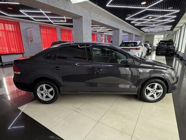 Volkswagen Polo V с пробегом 2015 года, цена 965 000 рублей, 137102 км, седан, Автокод Объявления