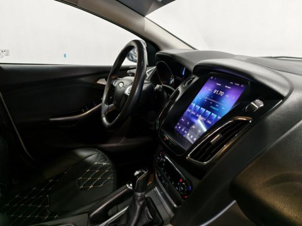 Ford Focus III с пробегом 2013 года, цена 915 000 рублей, 299176 км, универсал, Автокод Объявления