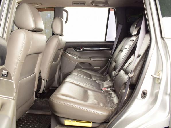 Toyota Land Cruiser Prado 120 Series Рестайлинг с пробегом 2008 года, цена 2 499 995 рублей, 309806 км, внедорожник, Автокод Объявления