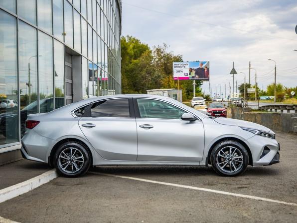 Kia Cerato IV Рестайлинг с пробегом 2021 года, цена 2 198 000 рублей, 84441 км, седан, Автокод Объявления