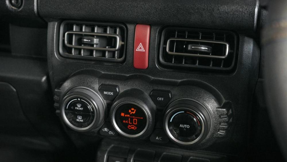 Suzuki Jimny IV Благовещенск  - изображение 36