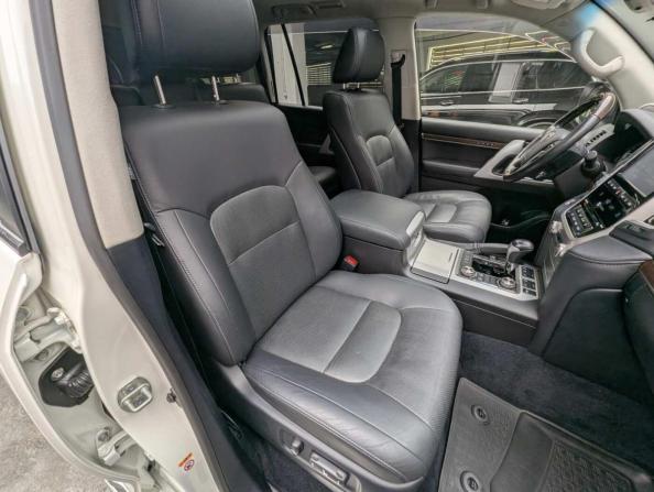 Toyota Land Cruiser 200 Series Рестайлинг 2 с пробегом 2016 года, цена 5 697 000 рублей, 122269 км, внедорожник, Автокод Объявления