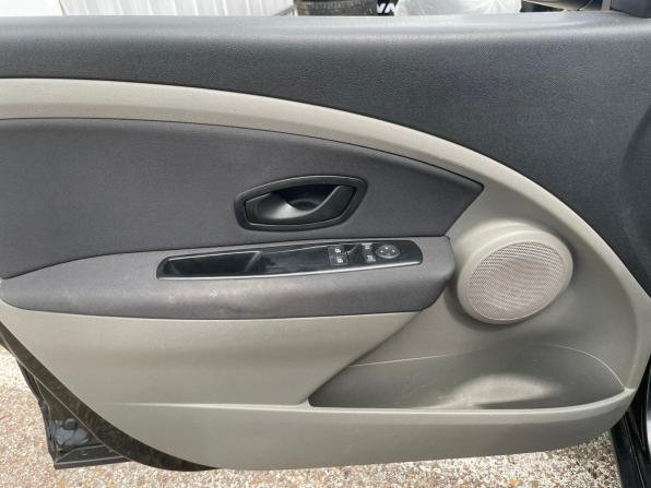 Renault Fluence I с пробегом 2011 года, цена 634 700 рублей, 187930 км, седан, Автокод Объявления