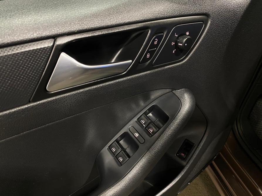 Volkswagen Jetta VI Челябинск  - изображение 15