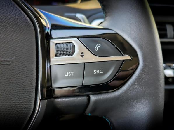 Peugeot 5008 II Рестайлинг с пробегом 2021 года, цена 2 695 000 рублей, 15397 км, внедорожник, Автокод Объявления