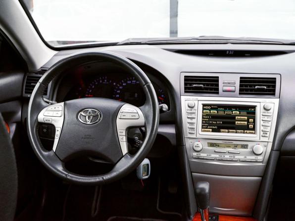 Toyota Camry VI (XV40) Рестайлинг с пробегом 2011 года, цена 1 175 000 рублей, 384000 км, седан, Автокод Объявления