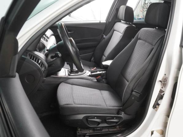 BMW 1 серии I (E81/E82/E87/E88) Рестайлинг с пробегом 2010 года, цена 889 000 рублей, 170582 км, хэтчбек, Автокод Объявления