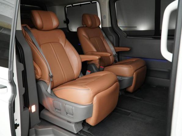 Hyundai Staria I с пробегом 2021 года, цена 4 545 055 рублей, 93591 км, минивэн, Автокод Объявления