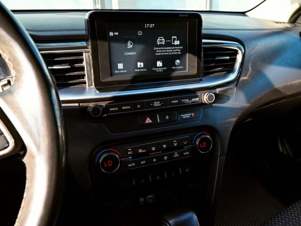 Kia Ceed III с пробегом 2019 года, цена 1 925 000 рублей, 96726 км, универсал, Автокод Объявления