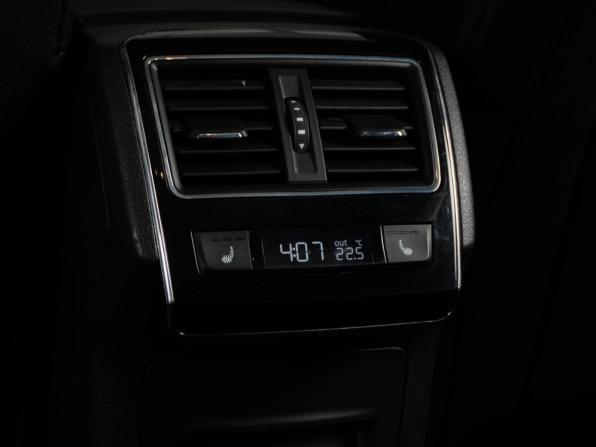 Skoda Superb III с пробегом 2018 года, цена 1 990 000 рублей, 233023 км, лифтбек, Автокод Объявления