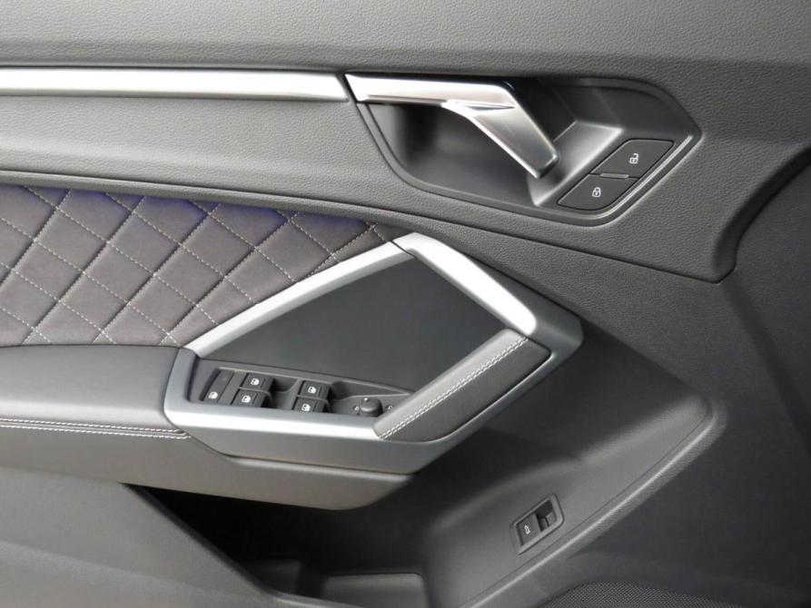 Audi Q3 II (F3) Санкт-Петербург  - изображение 13