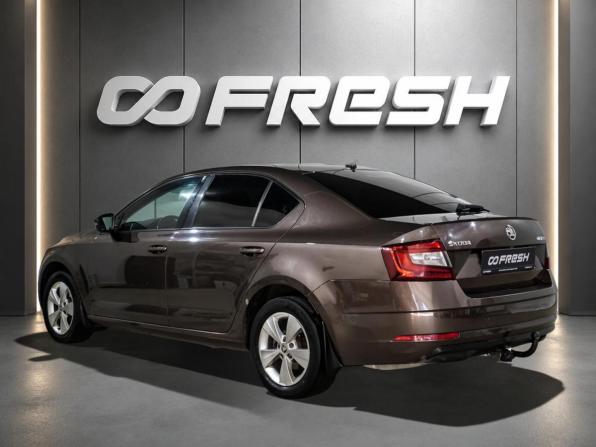 Skoda Octavia III (A7) Рестайлинг с пробегом 2019 года, цена 1 589 000 рублей, 260309 км, лифтбек, Автокод Объявления