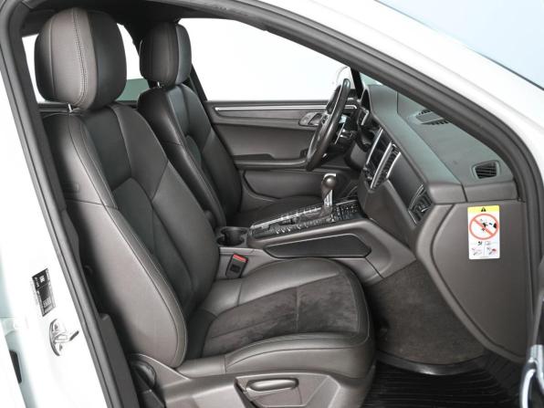 Porsche Macan I с пробегом 2018 года, цена 3 929 000 рублей, 121086 км, внедорожник, Автокод Объявления