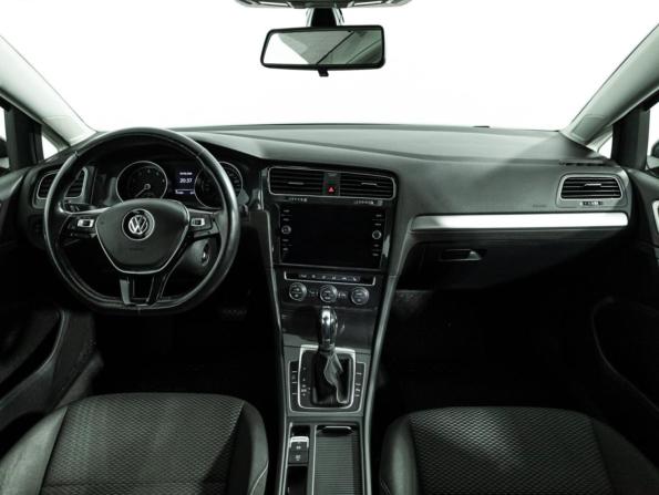 Volkswagen Golf VII Рестайлинг с пробегом 2018 года, цена 1 749 700 рублей, 111320 км, хэтчбек, Автокод Объявления