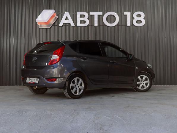 Hyundai Solaris I с пробегом 2013 года, цена 550 000 рублей, 160000 км, хэтчбек, Автокод Объявления