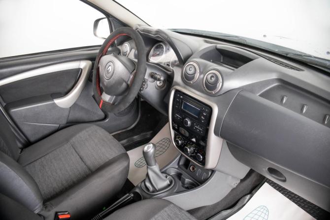 Renault Duster I с пробегом 2014 года, цена 779 000 рублей, 327012 км, внедорожник, Автокод Объявления
