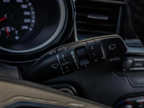 Kia Ceed III с пробегом 2018 года, цена 1 840 000 рублей, 112336 км, хэтчбек, Автокод Объявления