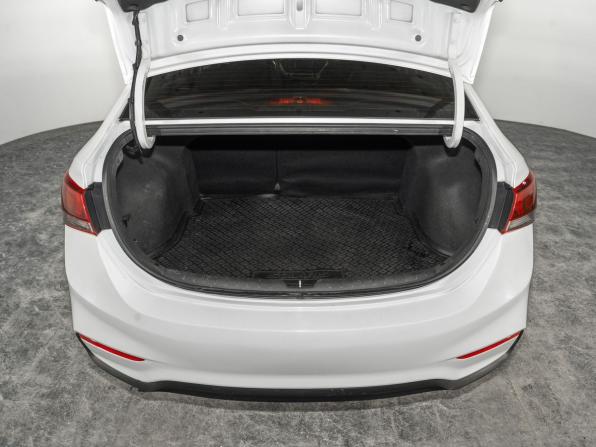 Hyundai Solaris II с пробегом 2018 года, цена 1 180 000 рублей, 99608 км, седан, Автокод Объявления