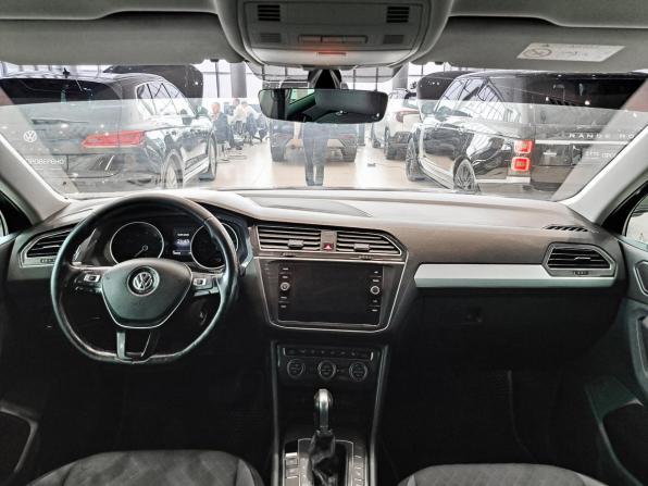 Volkswagen Tiguan II с пробегом 2017 года, цена 1 879 000 рублей, 190000 км, внедорожник, Автокод Объявления