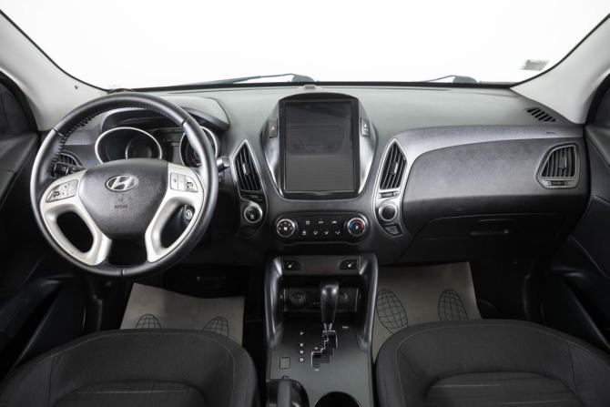 Hyundai ix35 I Рестайлинг с пробегом 2015 года, цена 1 649 000 рублей, 178123 км, внедорожник, Автокод Объявления