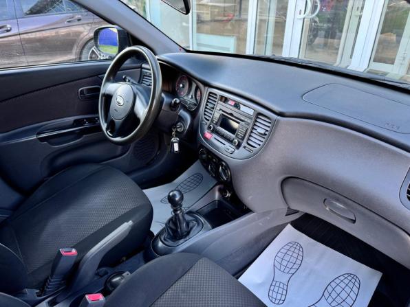 Kia Rio II Рестайлинг с пробегом 2010 года, цена 550 000 рублей, 104150 км, седан, Автокод Объявления