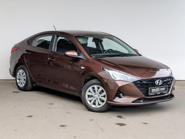 Hyundai Solaris II Рестайлинг с пробегом 2022 года, цена 1 625 000 рублей, 60964 км, седан, Автокод Объявления