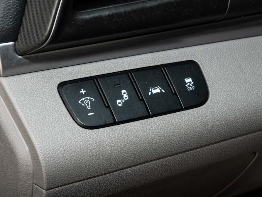 Hyundai Elantra VI (AD) Рестайлинг Казань  - изображение 14