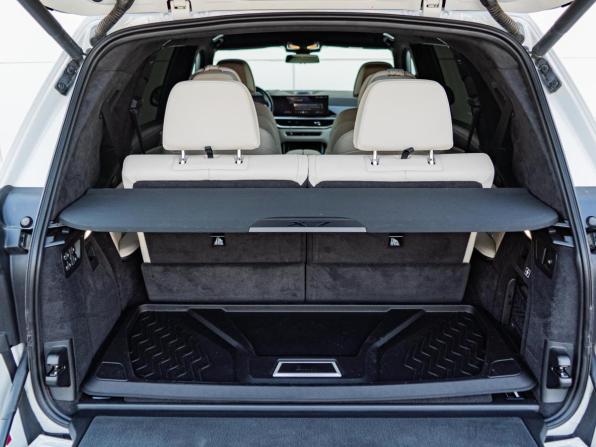 BMW X7 I (G07) Рестайлинг с пробегом 2023 года, цена 12 990 000 рублей, 46302 км, внедорожник, Автокод Объявления