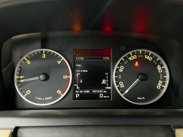 Land Rover Discovery IV с пробегом 2011 года, цена 1 420 000 рублей, 291000 км, внедорожник, Автокод Объявления
