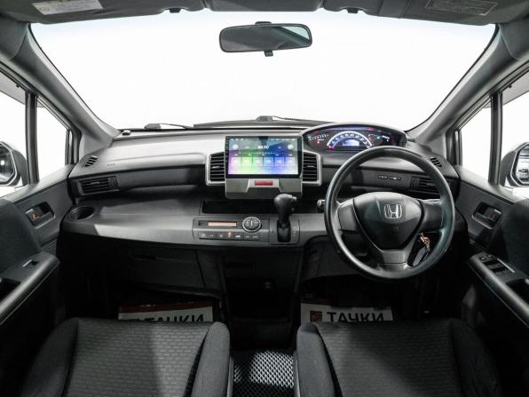 Honda Freed I с пробегом 2010 года, цена 870 500 рублей, 210486 км, компактвэн, Автокод Объявления