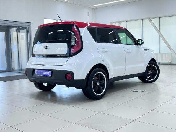 Kia Soul II Рестайлинг с пробегом 2017 года, цена 1 620 000 рублей, 117532 км, хэтчбек, Автокод Объявления