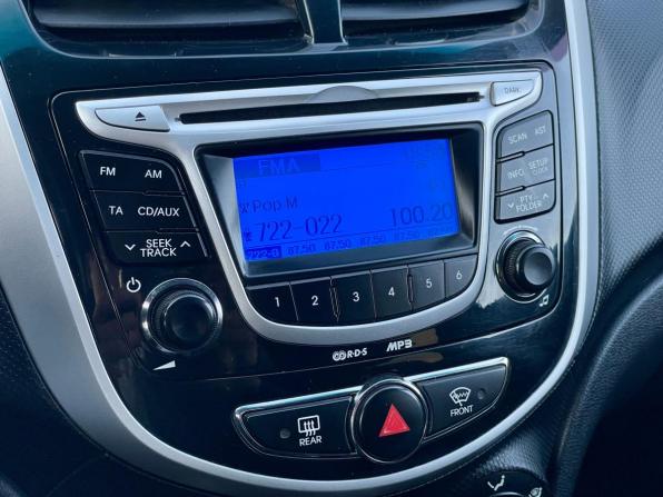 Hyundai Solaris I с пробегом 2011 года, цена 645 000 рублей, 142000 км, седан, Автокод Объявления