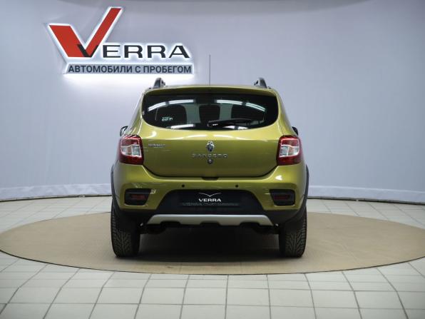 Renault Sandero II с пробегом 2016 года, цена 790 000 рублей, 99212 км, хэтчбек, Автокод Объявления