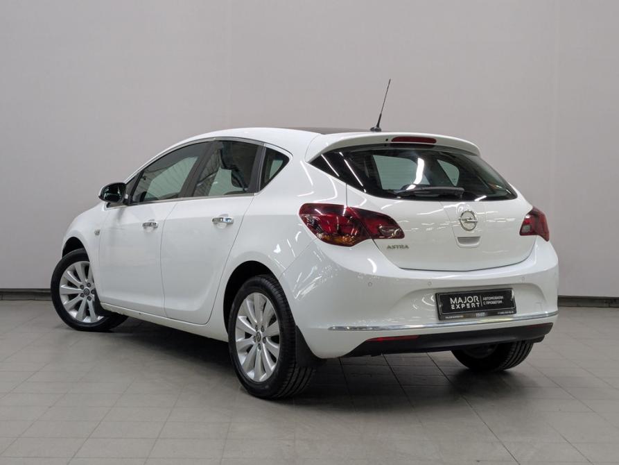 Opel Astra J Рестайлинг Москва  - изображение 4