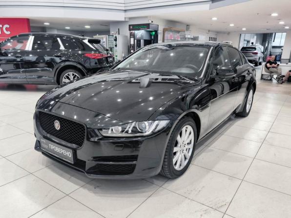 Jaguar XE I