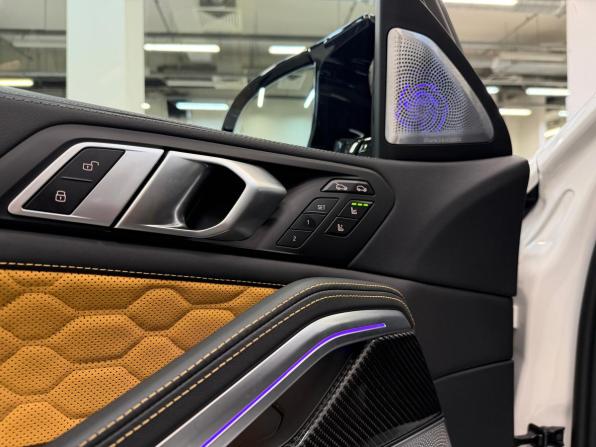 BMW X6 M III (F96) Рестайлинг с пробегом 2024 года, цена 18 700 000 рублей, 2890 км, внедорожник, Автокод Объявления