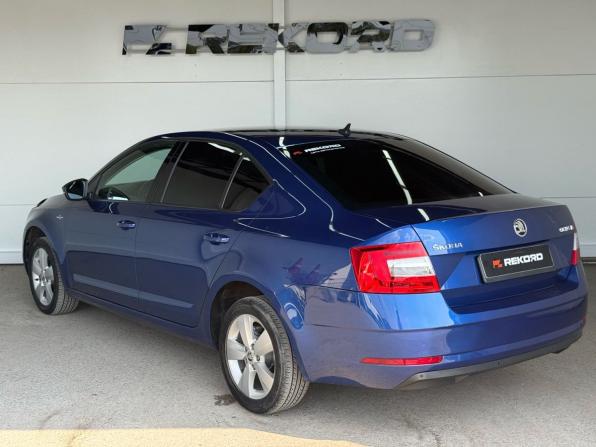 Skoda Octavia III (A7) Рестайлинг с пробегом 2018 года, цена 1 879 000 рублей, 145350 км, лифтбек, Автокод Объявления