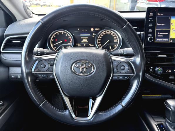 Toyota Camry VIII (XV70) Рестайлинг с пробегом 2021 года, цена 3 750 000 рублей, 56613 км, седан, Автокод Объявления