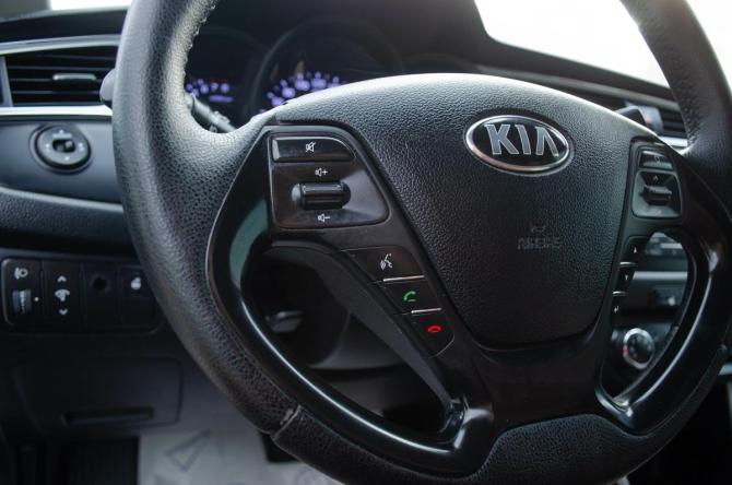 Kia Ceed II Рестайлинг с пробегом 2017 года, цена 1 200 000 рублей, 186000 км, универсал, Автокод Объявления