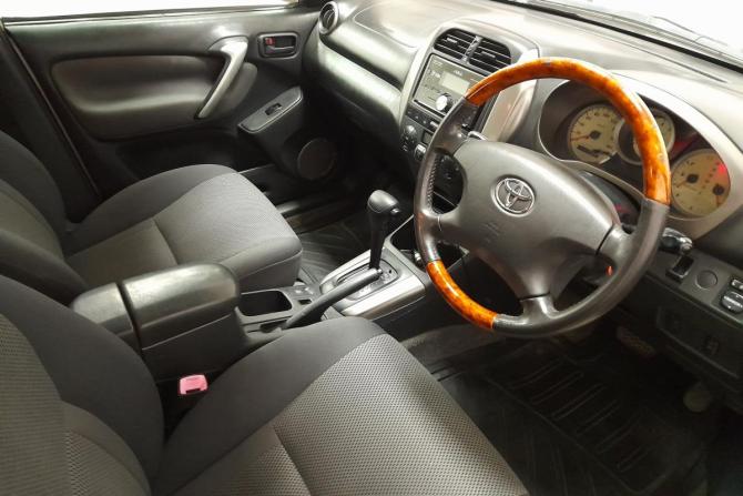 Toyota RAV4 II (XA20) Рестайлинг с пробегом 2004 года, цена 699 000 рублей, 267000 км, внедорожник, Автокод Объявления